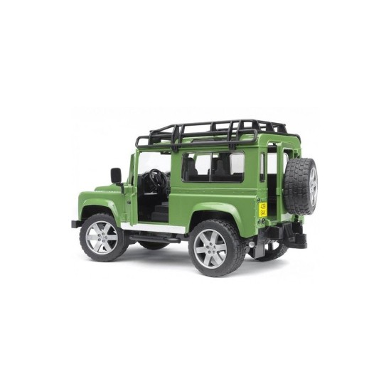 Land Rover Defender s prívesom pre kone + kôň 02592 BRUDER Land Rover Defender s prívesom pre kone + kôň 02592 BRUDER