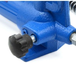 Ručné hydraulické čerpadlo 10t GEKO Ručné hydraulické čerpadlo 10t GEKO