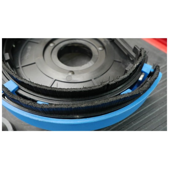 Kryt na odsávanie prachu s okrajom kefy pre uhlové brúsky GEKO 125 mm Kryt na odsávanie prachu s okrajom kefy pre uhlové brúsky GEKO 125 mm