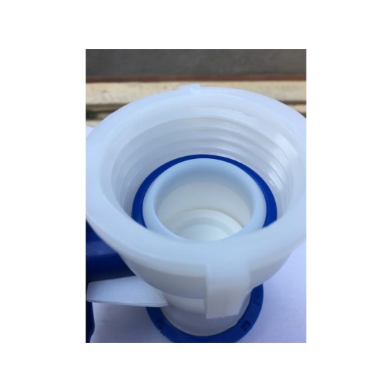 Ventil pre IBC nádobu na vodu, vnútorný závit S60x6, vonkajší závit s odtokom S60x6 Ventil pre IBC nádobu na vodu, vnútorný závit S60x6, vonkajší závit s odtokom S60x6