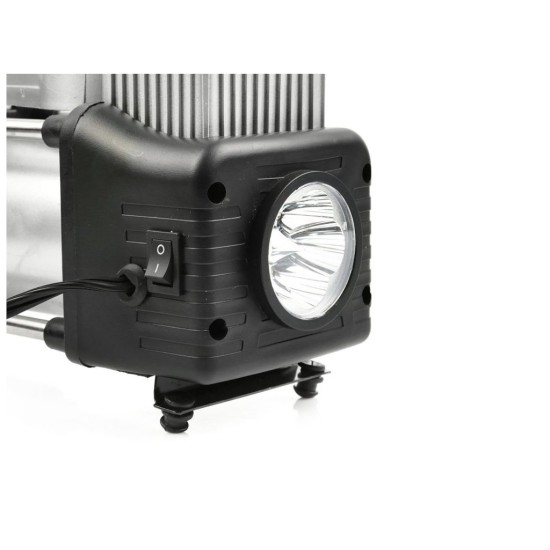 Dvojpiestový autokompresor 10bar, 12V s LED baterkou a príslušenstvom GEKO Dvojpiestový autokompresor 10bar, 12V s LED baterkou a príslušenstvom GEKO