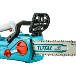 Akumulátorová reťazová píla 900W, BRUSHLESS, 20V Li-ion, 4.0Ah (2x), nabíjačka, 30cm CELKOM
