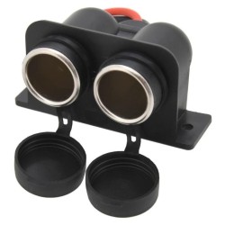 Zásuvka 12/24V, dvojitá s krytom COMPASS