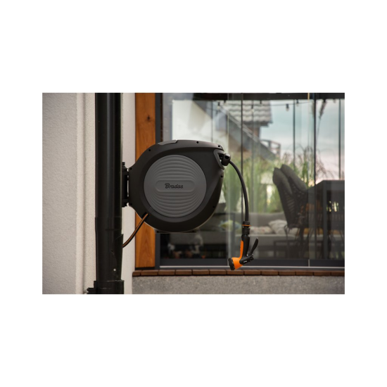 Automatický navijak s 1/2", 20m hadicou a príslušenstvom BLACK LINE