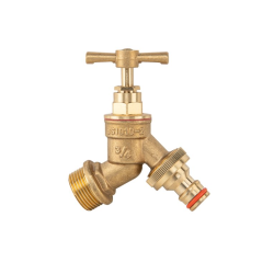 Kohoutek zahradní, vstup 3/4" vstup 3/4", výstup 3/4" + konektor pro rychlospojku - BRADAS