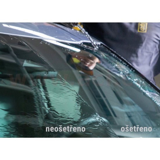 Meguiar's Ultimate Glass Cleaner & Water Repellent - čistič skel s hydrofobní ochranou + tekuté stěrače, 473ml Meguiar's Ultimate Glass Cleaner & Water Repellent - čistič skel s hydrofobní ochranou + tekuté stěrače, 473ml
