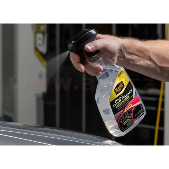 Meguiar's Paint, Dash & Glass Inside Out Detailer - čistič interiérových a exteriérových povrchů, 710 ml Meguiar's Paint, Dash & Glass Inside Out Detailer - čistič interiérových a exteriérových povrchů, 710 ml