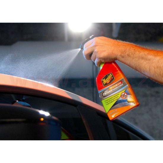 Meguiar's Hybrid Ceramic Waterless Wash & Wax - bezoplachové mytí s hybridní keramickou ochranou, 710 ml Meguiar's Hybrid Ceramic Waterless Wash & Wax - bezoplachové mytí s hybridní keramickou ochranou, 710 ml