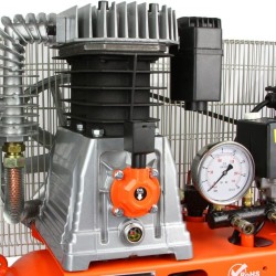 Kompresor olejový Z2090 2V 200 l, 400 V, 4 kW, 10 barů BJC Kompresor olejový Z2090 2V 200 l, 400 V, 4 kW, 10 barů BJC