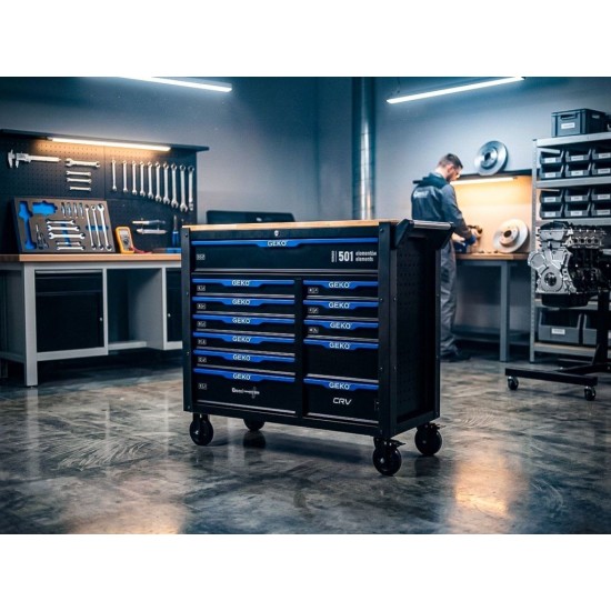 Dílenský vozík, 12 zásuvek, dřevěná deska, sada nářadí 501 ks – GEKO